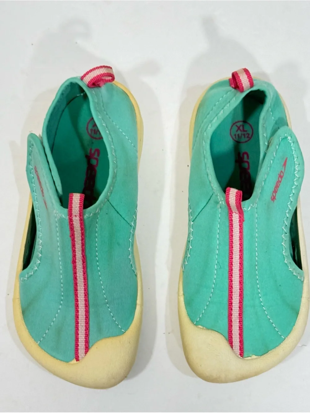 Speedo Water Shoes Mint Green Pink Trim Sz XL 11/12 Kids Unisex Hook Loop Close